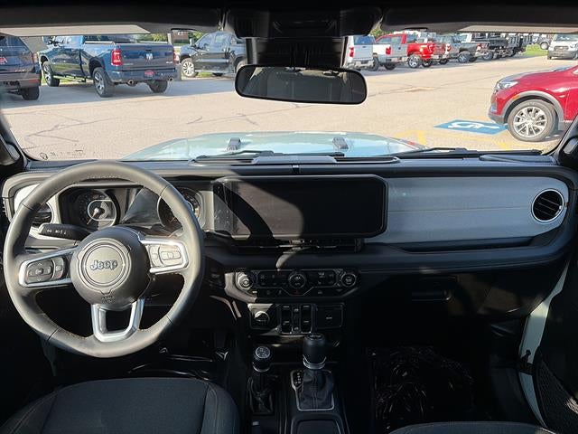 2024 Jeep Wrangler 4-Door Sahara - Photo 14