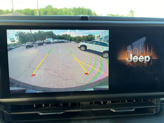2024 Jeep Wrangler 4-Door Sahara - Photo 19