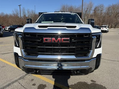 2026 GMC Sierra 3500 HD Chassis Cab Pro