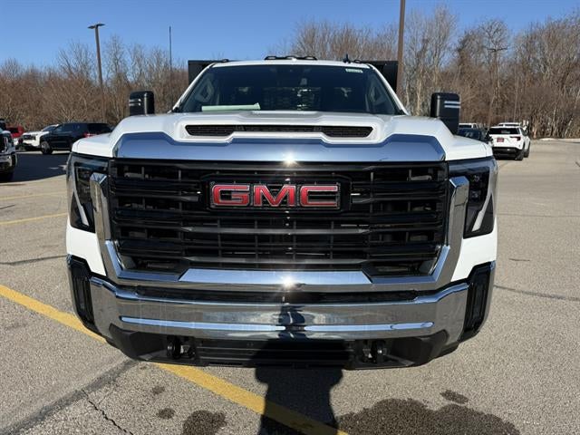 2026 GMC Sierra 3500 HD Chassis Cab Pro