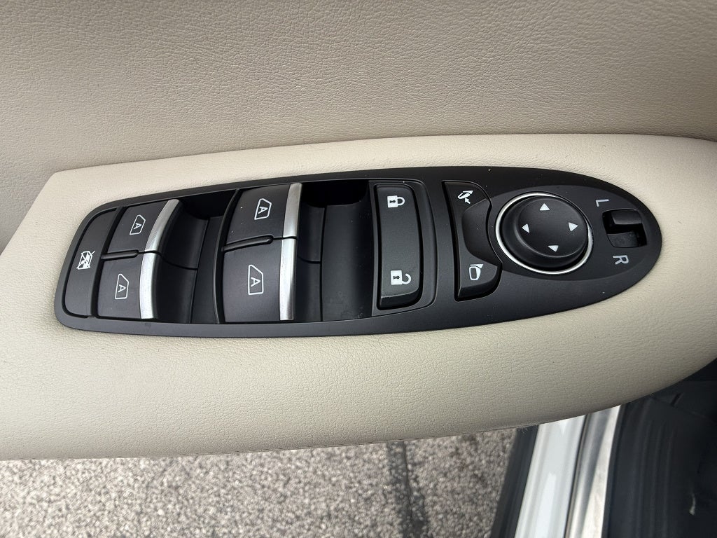 2022 INFINITI QX50 LUXE AWD