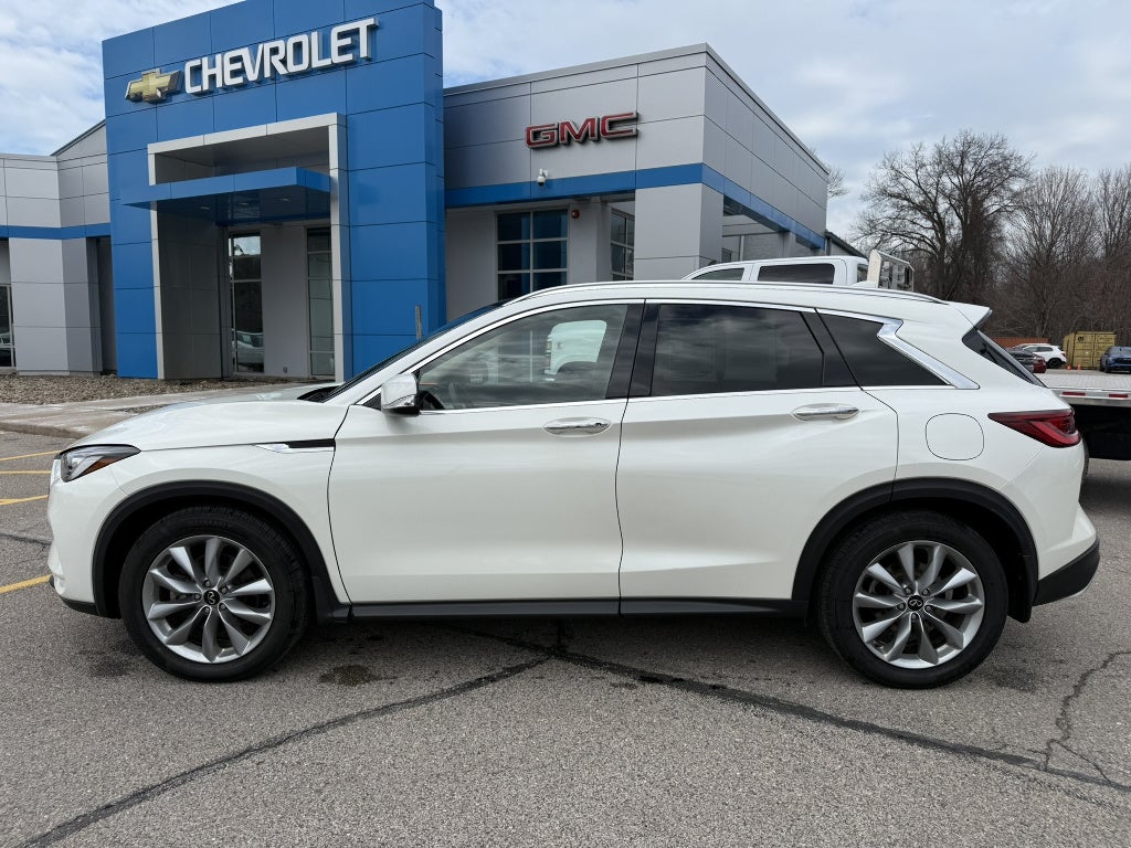2022 INFINITI QX50 LUXE AWD