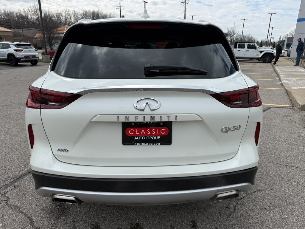 2022 INFINITI QX50 LUXE AWD