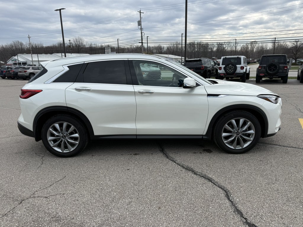 2022 INFINITI QX50 LUXE AWD