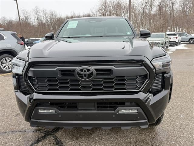 2025 Toyota Tacoma 4WD SR