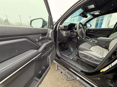 2025 Toyota Tacoma 4WD SR